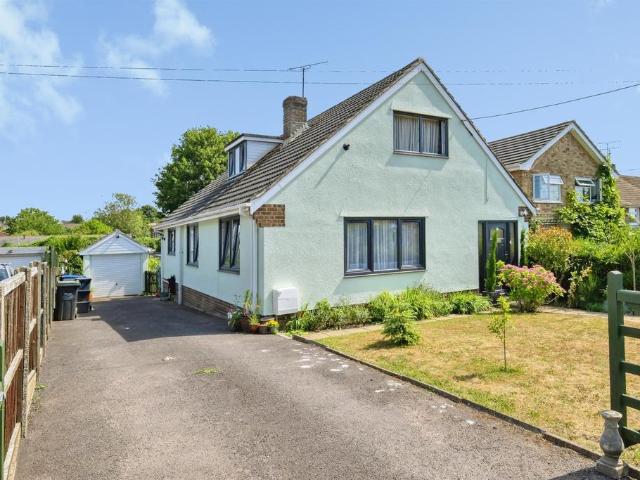 Bungalow for sale in Amesbury