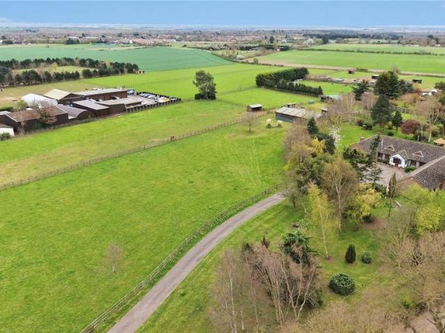 Bungalow for sale in Potton, Bedfordshire