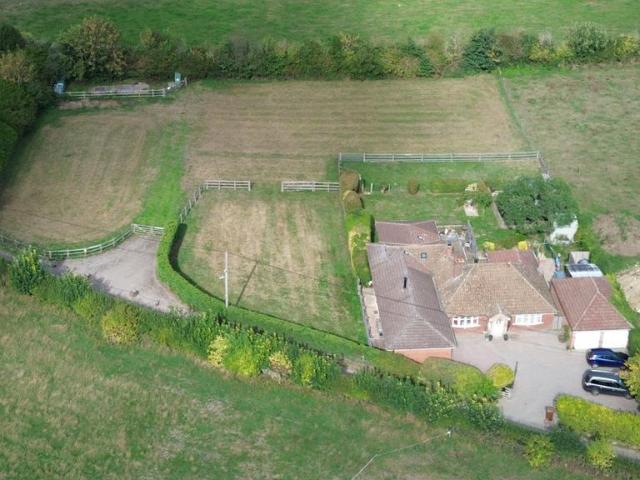 Bungalow for sale in Ridgeway Farm, Purton