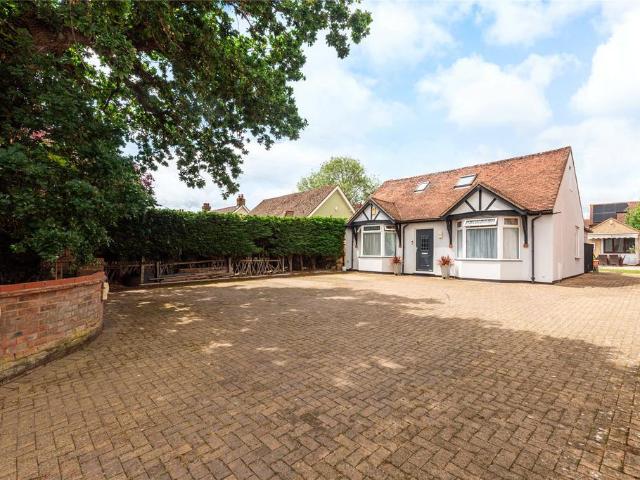 Bungalow for sale in Bedford