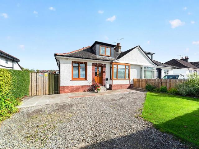Bungalow for sale in Giffnock, Scotland