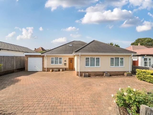 Bungalow for sale in Coney Hall, Greater London