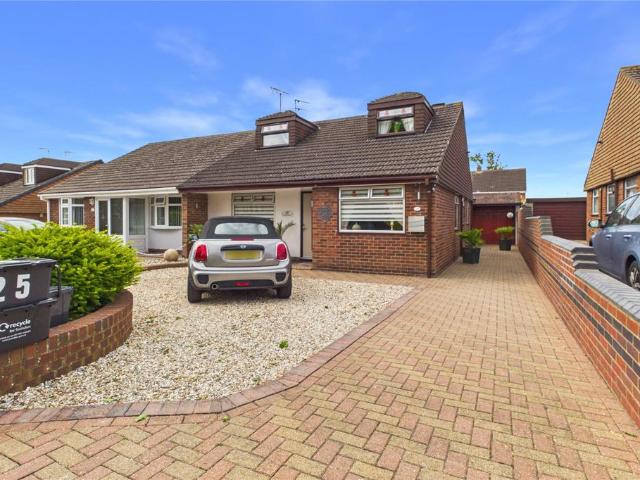 Bungalow for sale in Kingsdown, Swindon