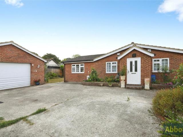 Bungalow for sale in Barling, Essex