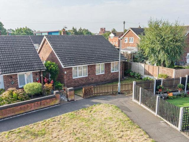 Bungalow for sale in Alverton, East Midlands