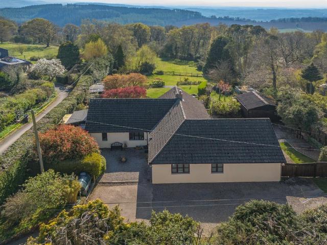 Bungalow for sale