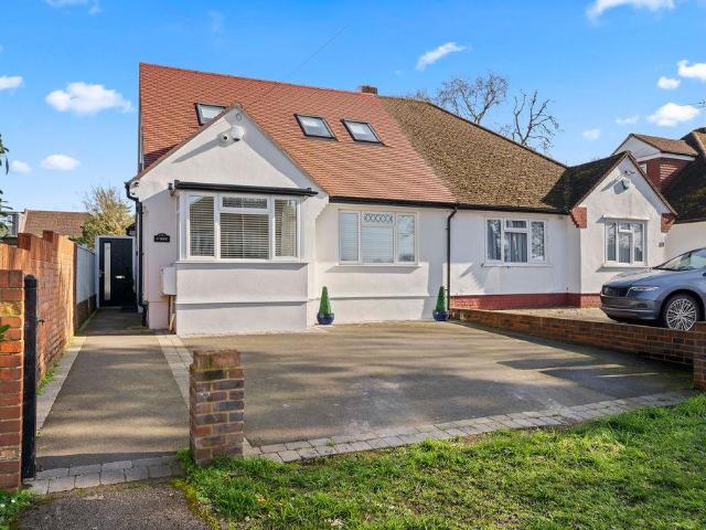 Bungalow for sale in Carshalton-on-the-Hill, Greater London
