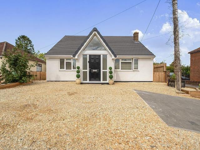 Bungalow for sale in Purton, Wiltshire