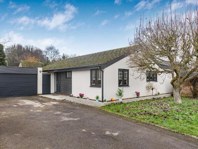 Bungalow for sale in Evershot, Oxfordshire