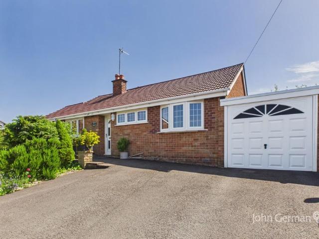 Bungalow for sale in Froggatt, East Midlands