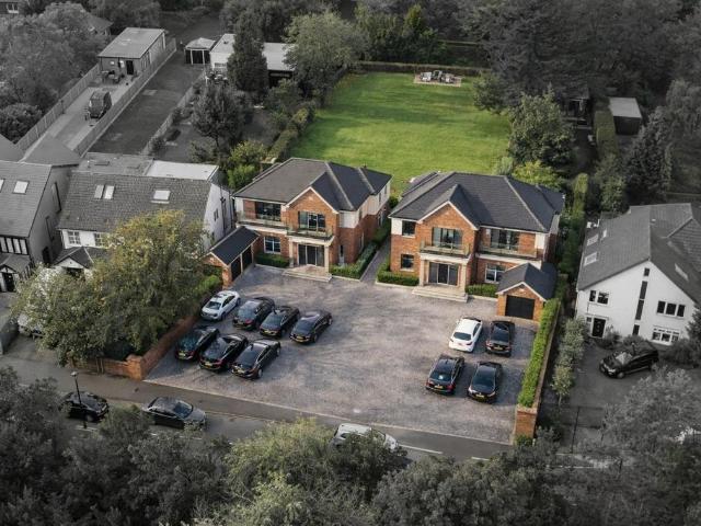 Bungalow for sale in London Borough of Ealing, Hanwell