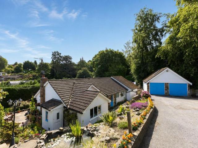 Bungalow for sale in Fole, Surrey