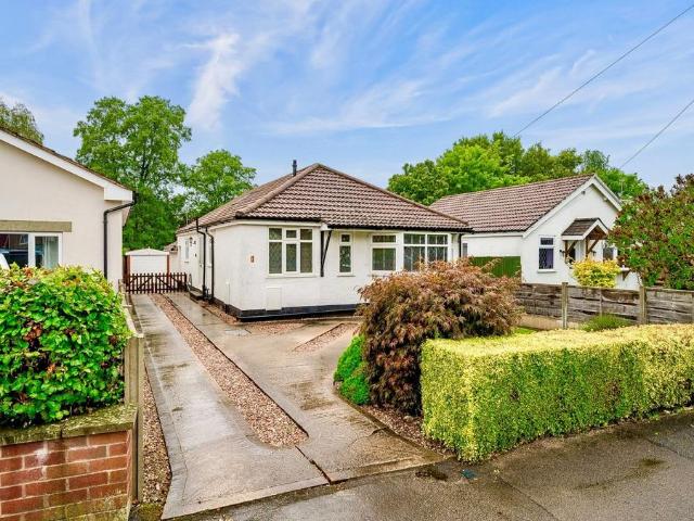 Bungalow for sale in Higher Poynton, Poynton