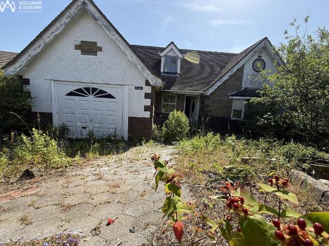 Bungalow for sale in Colwyn Bay, Wales