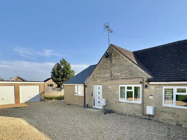 Bungalow for sale in Fossebridge, Gloucestershire