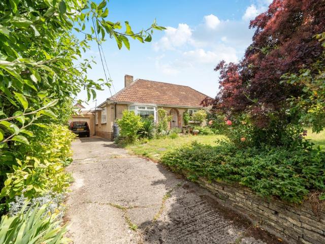 Bungalow for sale in Ruishton