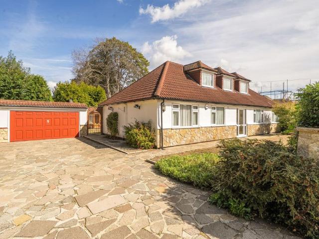 Bungalow for sale in Hillview, Surrey