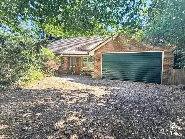 Bungalow for sale in Enborne Row, West Berkshire