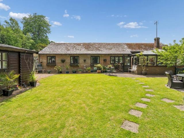 Bungalow for sale in Gerrards Cross, Denham
