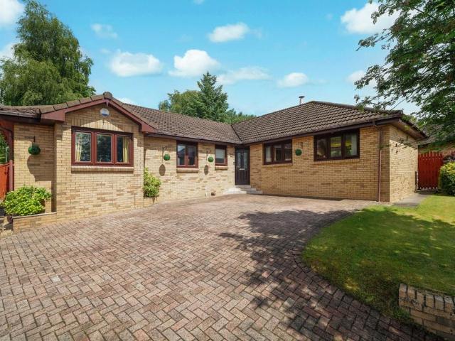 Bungalow for sale in Erskine, Scotland