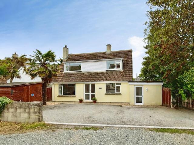 Bungalow for sale in Trenance, Mullion