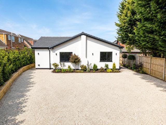 Bungalow for sale in Thingwall, Wirral