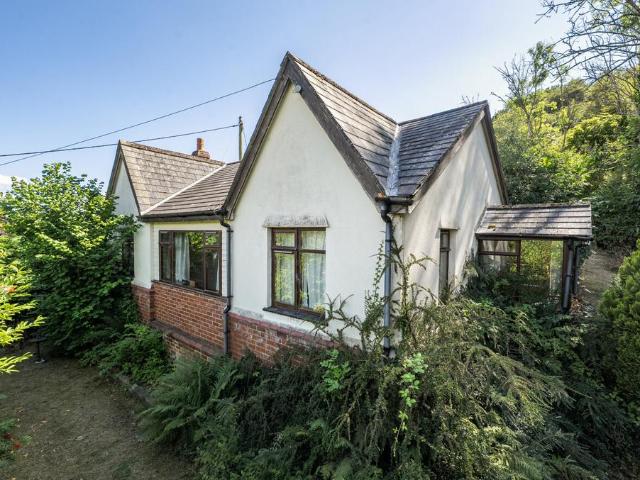 Bungalow for sale in Llanfyllin
