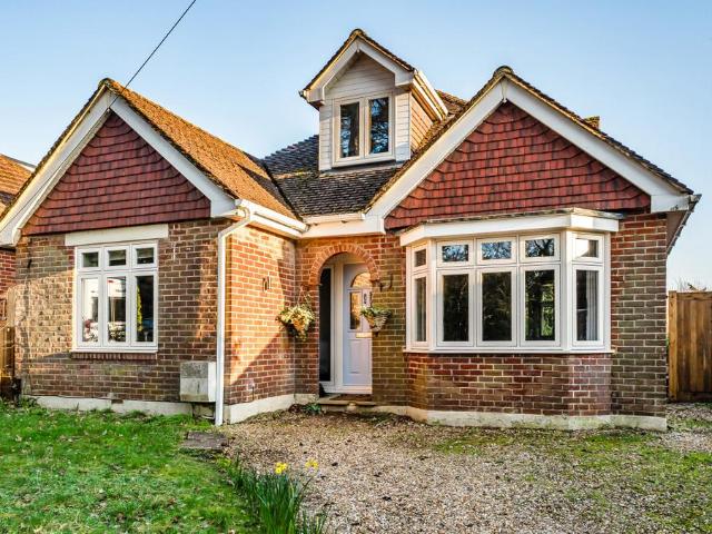 Bungalow for sale in Helford, Hampshire