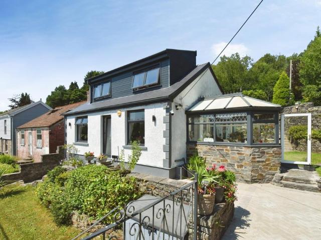Bungalow for sale in Pontardawe, Trebanos