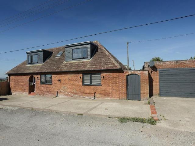 House for sale in Cliffsend, Acol