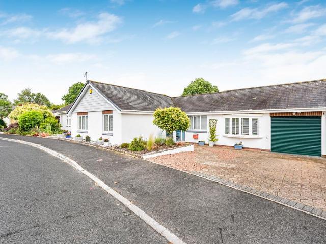 Bungalow for sale in Strode, Devon