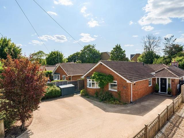 Bungalow for sale in Cookham