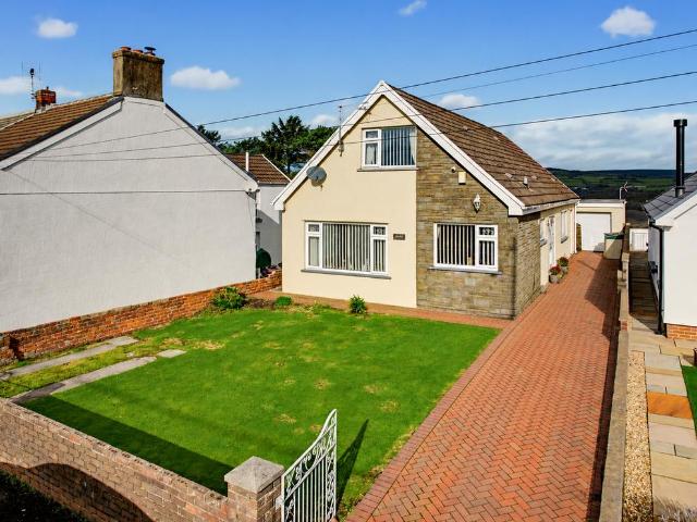 Bungalow for sale in Cefn Cribwr