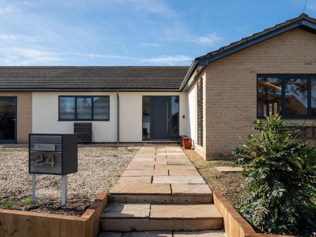 Bungalow for sale in Arrington, Cambridgeshire