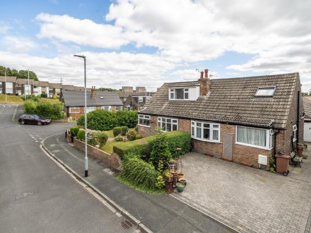 Bungalow for sale in Pudsey, West Yorkshire