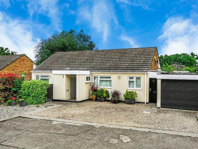 Bungalow for sale in Latton Bush, Harlow