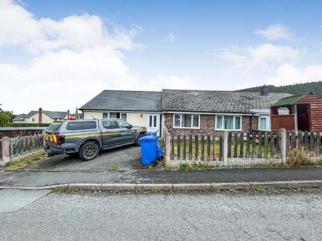 Bungalow for sale in Llandrillo
