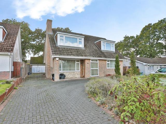 Bungalow for sale in Bearwood, Poole