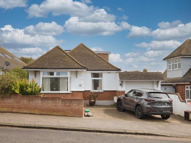 Bungalow for sale in West Cliff, Acol