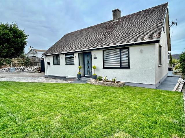 Bungalow for sale in Llanfair-Mathafarn-Eithaf, Benllech
