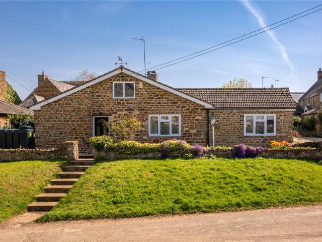 Bungalow for sale in Evershot, Oxfordshire