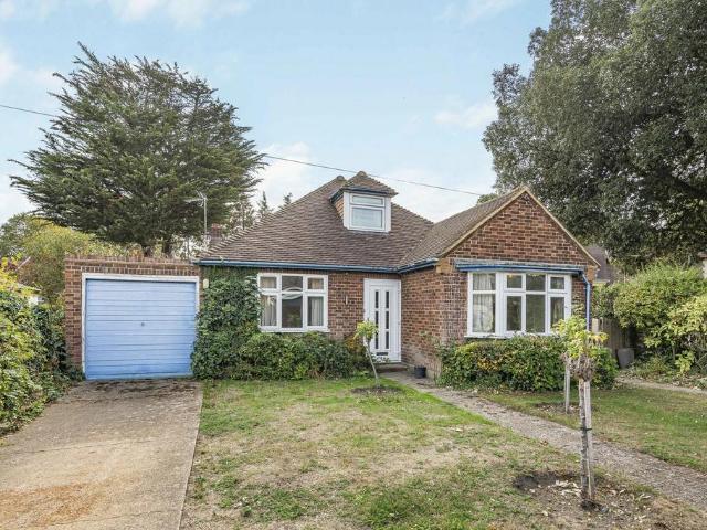 Bungalow for sale in Knowle Green, Lower Halliford