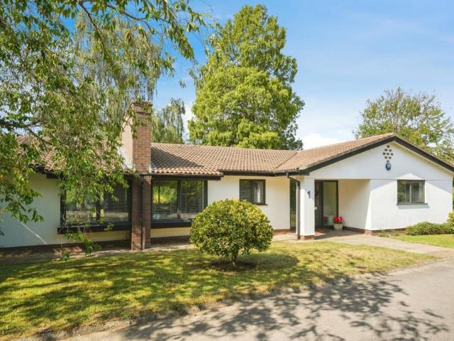 Bungalow for sale in Golden Valley, Gloucestershire