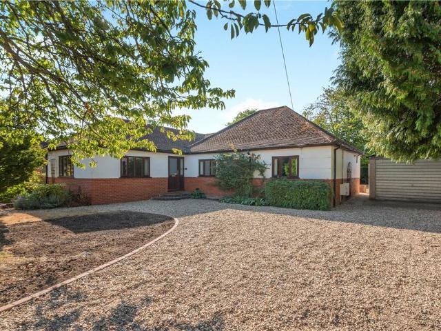 Bungalow for sale in Weeke, Harestock