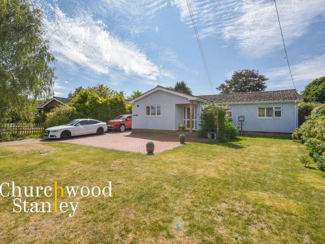 Bungalow for sale in Chelmondiston, Suffolk