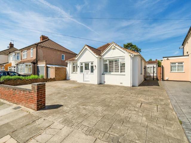 Bungalow for sale in East Wickham, Greater London