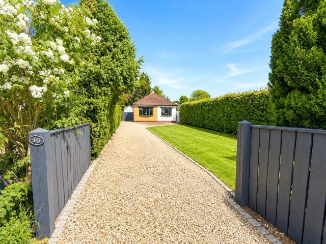 Bungalow for sale in Morton-on-swale, North Yorkshire
