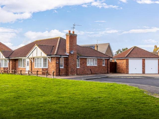 Bungalow for sale in Fenside, Boston