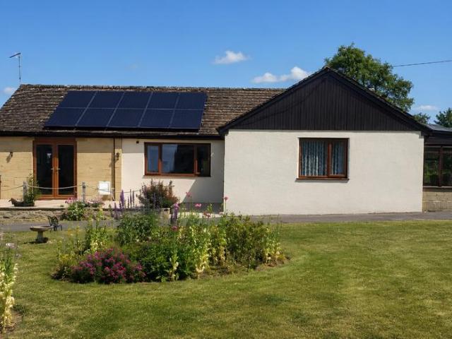 Bungalow for sale in Great Faringdon, Dromore