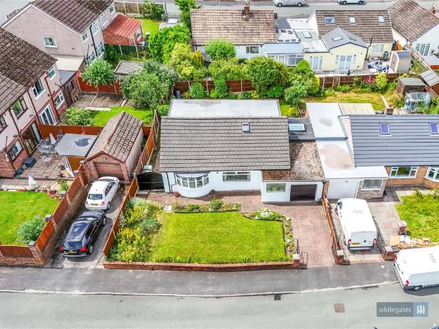 Bungalow for sale in Prescot, Rainhill Stoops